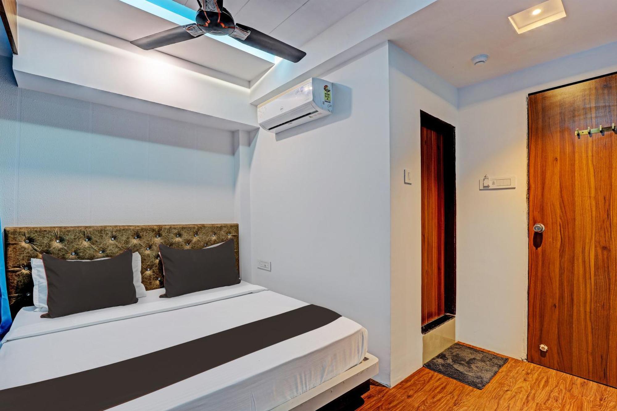 Collection O Hotel Swarg Surate Exterior foto